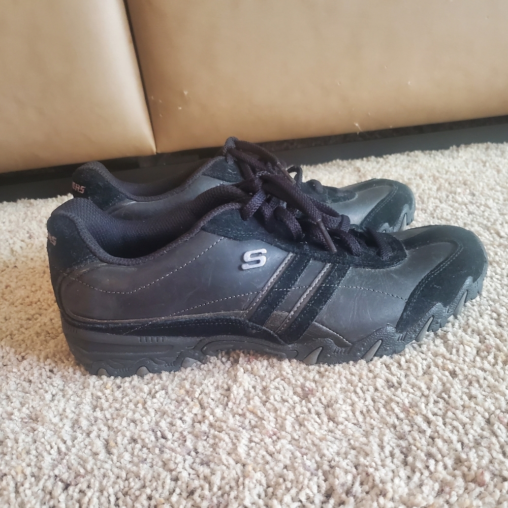 Skechers - Picture 3 of 9